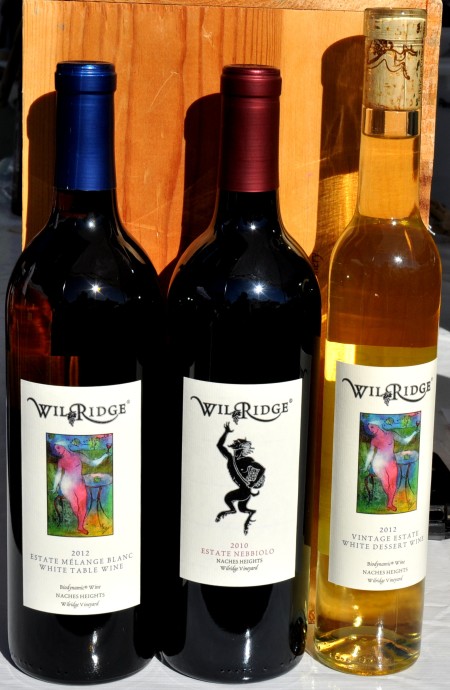Organic, Estate Wines from Wilridge Winery at Wallingford Farmers Market. Copyright Zachary D. Lyons.